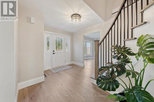 429 Mathews Court, Newmarket, ON - Indoor Photo Showing Other Room