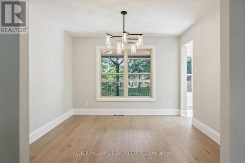 429 Mathews Court, Newmarket, ON - Indoor Photo Showing Other Room