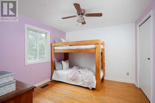 1209 Melton Drive, Mississauga, ON - Indoor Photo Showing Bedroom