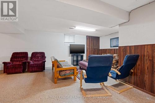 1209 Melton Drive, Mississauga, ON - Indoor Photo Showing Other Room