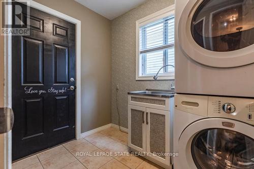 45 Tartan Drive, Haldimand, ON - Indoor Photo Showing Laundry Room