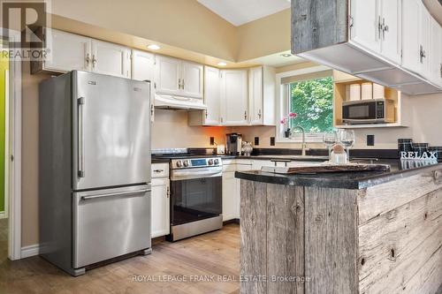 B1695 Highway 48 E, Brock (Beaverton), ON - Indoor Photo Showing Kitchen