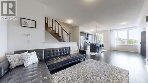 3068 Postridge Drive, Oakville, ON - Indoor Photo Showing Living Room