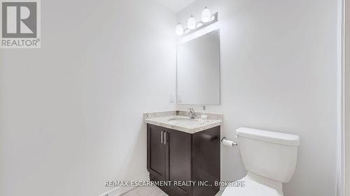 3068 Postridge Drive, Oakville, ON - Indoor Photo Showing Bathroom