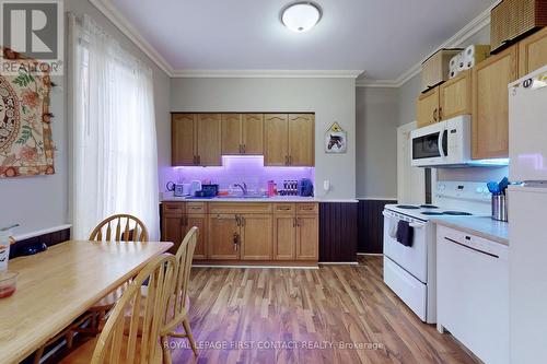 Duplex - 66 Parkside Drive, Barrie, ON - Indoor Photo Showing Kitchen