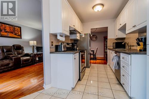 28 - 5070 Drummond Road, Niagara Falls, ON - Indoor Photo Showing Kitchen