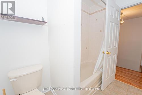 1014 Foxglove Place, Mississauga, ON - Indoor Photo Showing Bathroom