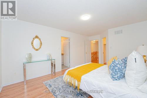 1014 Foxglove Place, Mississauga, ON - Indoor Photo Showing Bedroom