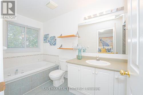 1014 Foxglove Place, Mississauga, ON - Indoor Photo Showing Bathroom