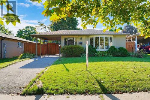 42 Devins Drive, Aurora, ON - Outdoor