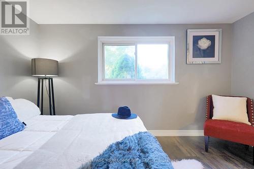 42 Devins Drive, Aurora, ON - Indoor Photo Showing Bedroom