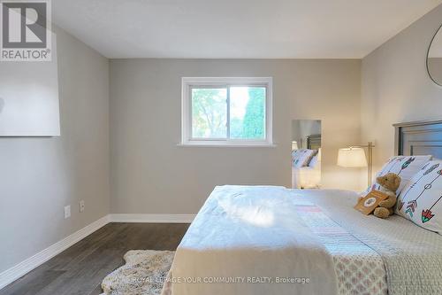 42 Devins Drive, Aurora, ON - Indoor Photo Showing Bedroom