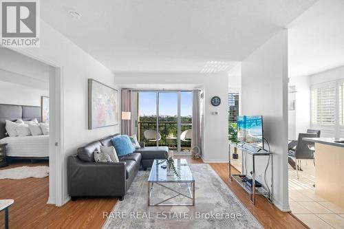 1107 - 38 Fontenay Court, Toronto, ON - Indoor Photo Showing Living Room