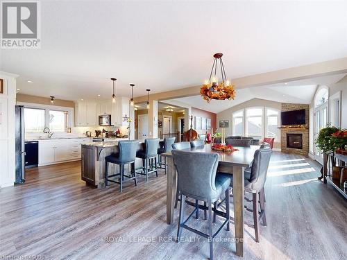 191 Ishwar Drive, Georgian Bluffs, ON - Indoor Photo Showing Kitchen With Double Sink