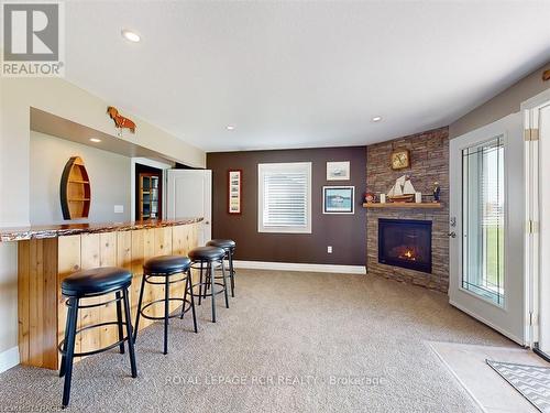 191 Ishwar Drive, Georgian Bluffs, ON - Indoor Photo Showing Bedroom