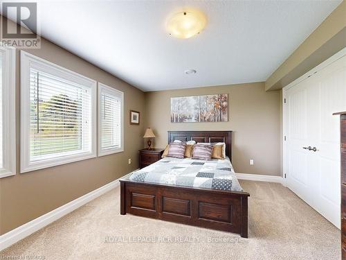 191 Ishwar Drive, Georgian Bluffs, ON - Indoor Photo Showing Bedroom