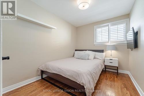 1341 Everall Road, Mississauga, ON - Indoor Photo Showing Bedroom