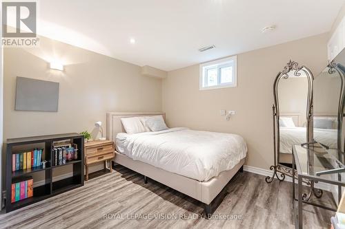 1341 Everall Road, Mississauga, ON - Indoor Photo Showing Bedroom