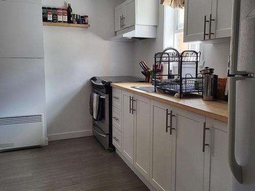 Cuisine - 1954 Av. Georges, Shawinigan, QC - Indoor Photo Showing Kitchen