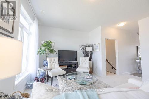 4173 Palermo Common S, Burlington, ON - Indoor Photo Showing Living Room