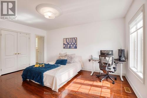 130 Grey Alder Avenue, Richmond Hill, ON - Indoor Photo Showing Bedroom