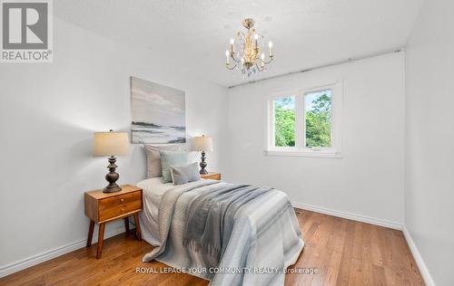 32 Mercer Crescent, Markham, ON - Indoor Photo Showing Bedroom