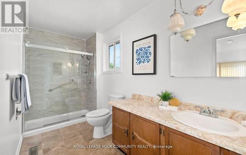 32 Mercer Crescent, Markham, ON - Indoor Photo Showing Bathroom