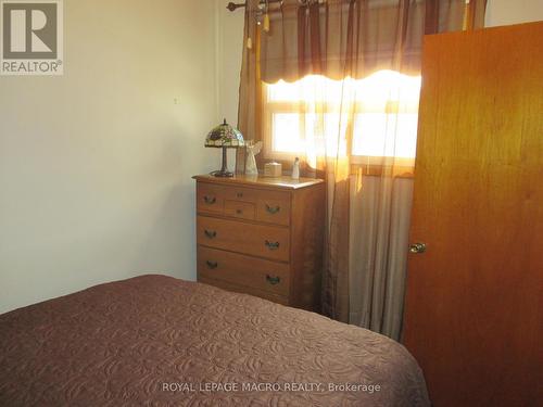 104 Mulberry Street, Hamilton, ON - Indoor Photo Showing Bedroom