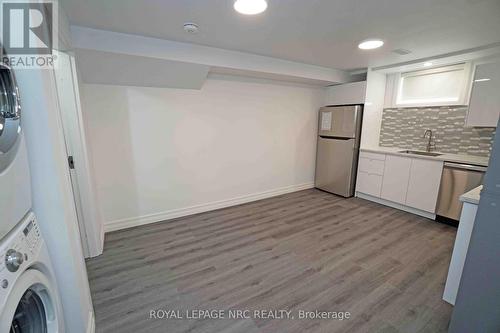 58 Vintage Crescent, St. Catharines, ON - Indoor Photo Showing Laundry Room