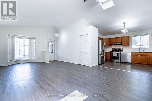 58 Vintage Crescent, St. Catharines, ON - Indoor Photo Showing Kitchen