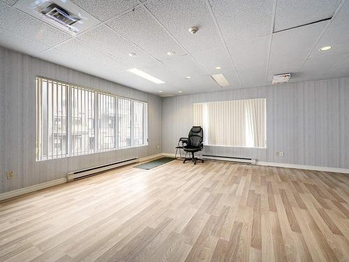 Office - 100-A-600 Rue Sherbrooke E., Montréal (Ville-Marie), QC - Indoor Photo Showing Other Room