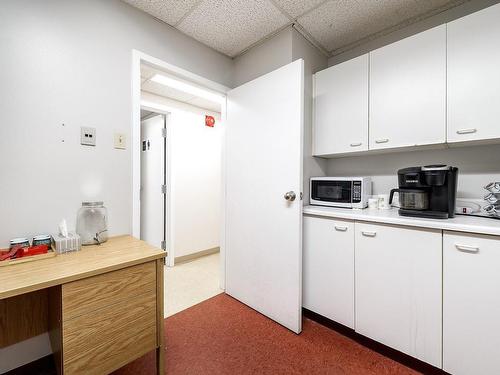 Kitchen - 201-600 Rue Sherbrooke E., Montréal (Ville-Marie), QC - Indoor Photo Showing Kitchen