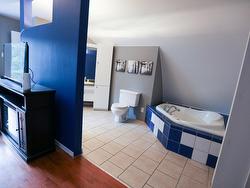 Ensuite bathroom - 