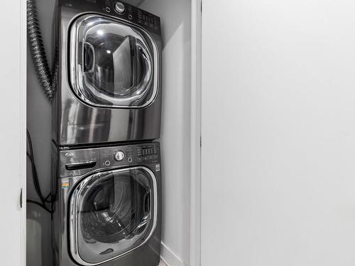 Laundry room - 914-5265 Av. De Courtrai, Montréal (Côte-Des-Neiges/Notre-Dame-De-Grâce), QC 