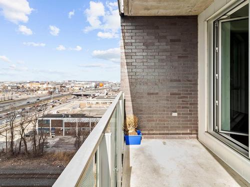 Balcon - 914-5265 Av. De Courtrai, Montréal (Côte-Des-Neiges/Notre-Dame-De-Grâce), QC 