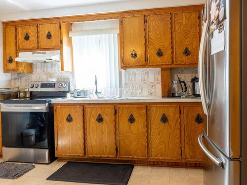 Kitchen - 12059 Rue Cousineau, Montréal (Ahuntsic-Cartierville), QC - Indoor Photo Showing Kitchen