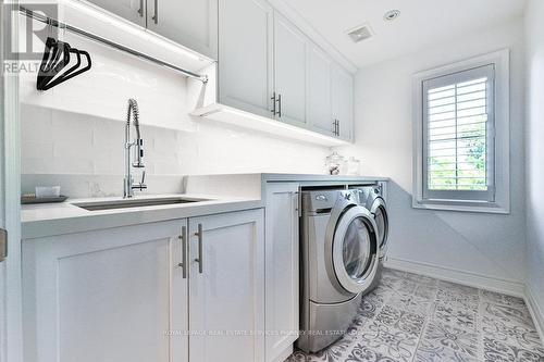 2355 Yolanda Drive, Oakville, ON - Indoor Photo Showing Laundry Room