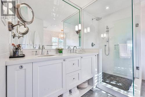 2355 Yolanda Drive, Oakville, ON - Indoor Photo Showing Bathroom