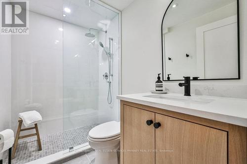 2355 Yolanda Drive, Oakville, ON - Indoor Photo Showing Bathroom