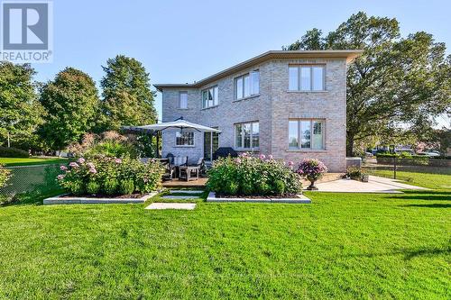 2355 Yolanda Drive, Oakville, ON - Outdoor