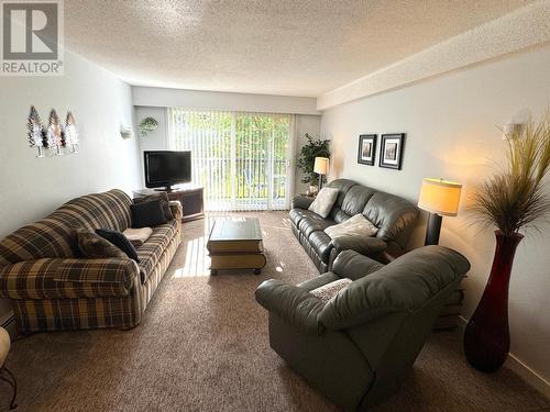 40 Ridgemont  Avenue Unit# 203, Fernie, BC - Indoor Photo Showing Living Room