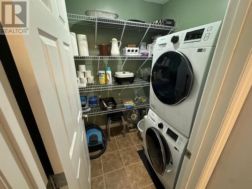 40 Ridgemont  Avenue Unit# 203, Fernie, BC - Indoor Photo Showing Laundry Room