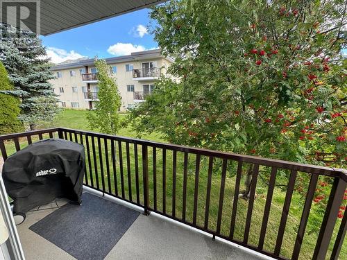 40 Ridgemont  Avenue Unit# 203, Fernie, BC - Outdoor With Exterior