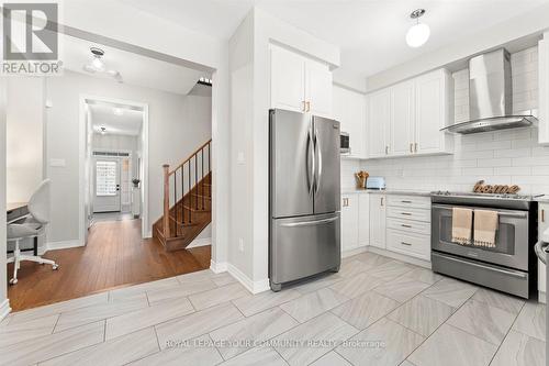 47 Beechborough Crescent, East Gwillimbury, ON - Indoor Photo Showing Kitchen With Stainless Steel Kitchen With Upgraded Kitchen