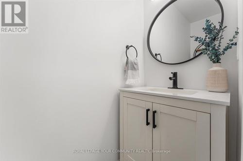 47 Beechborough Crescent, East Gwillimbury, ON - Indoor Photo Showing Bathroom