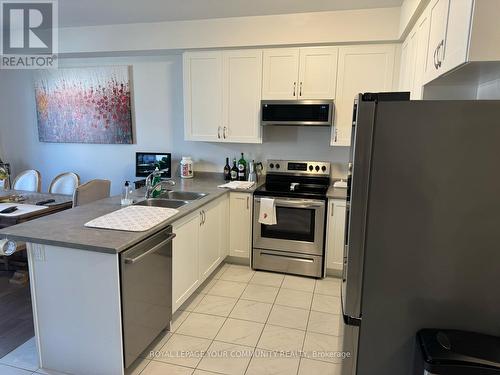 2248 Grainger Loop Road, Innisfil, ON - Indoor Photo Showing Kitchen With Double Sink