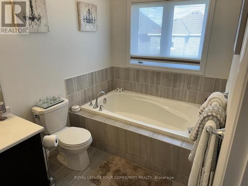 2248 Grainger Loop Road, Innisfil, ON - Indoor Photo Showing Bathroom