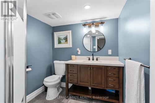 483 Dunsmure Road, Hamilton, ON - Indoor Photo Showing Bathroom