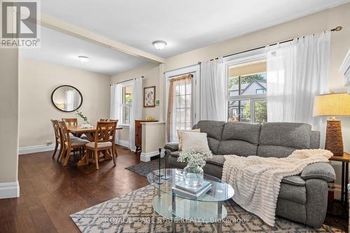 483 Dunsmure Road, Hamilton, ON - Indoor Photo Showing Living Room