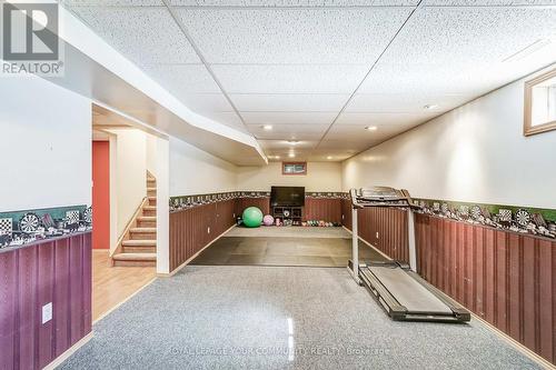 1 Oakmeadow Boulevard, Georgina, ON - Indoor Photo Showing Other Room